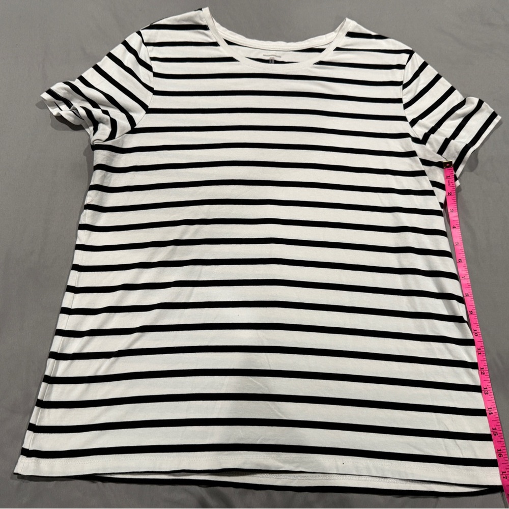 Amazon Essentials Kids Black and White Striped Tee